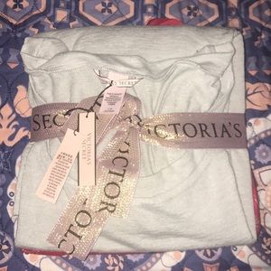 Victoria's Secret The Lounger PJ Set 💕